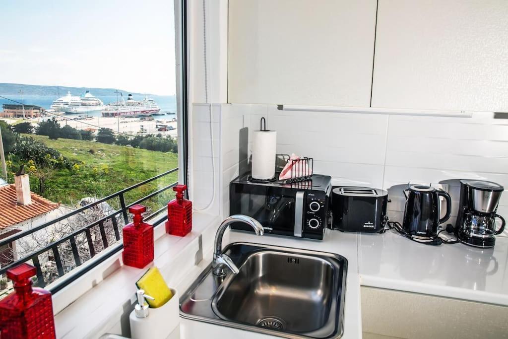 Seafront Central Apt In Lavrio公寓 外观 照片